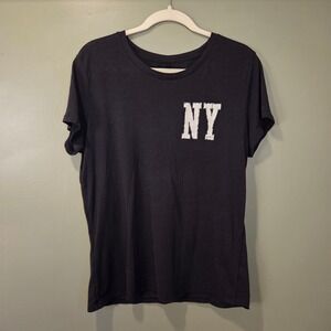 Aeropostale Women's Manhattan NY Lightweight Shirt Size L Black White